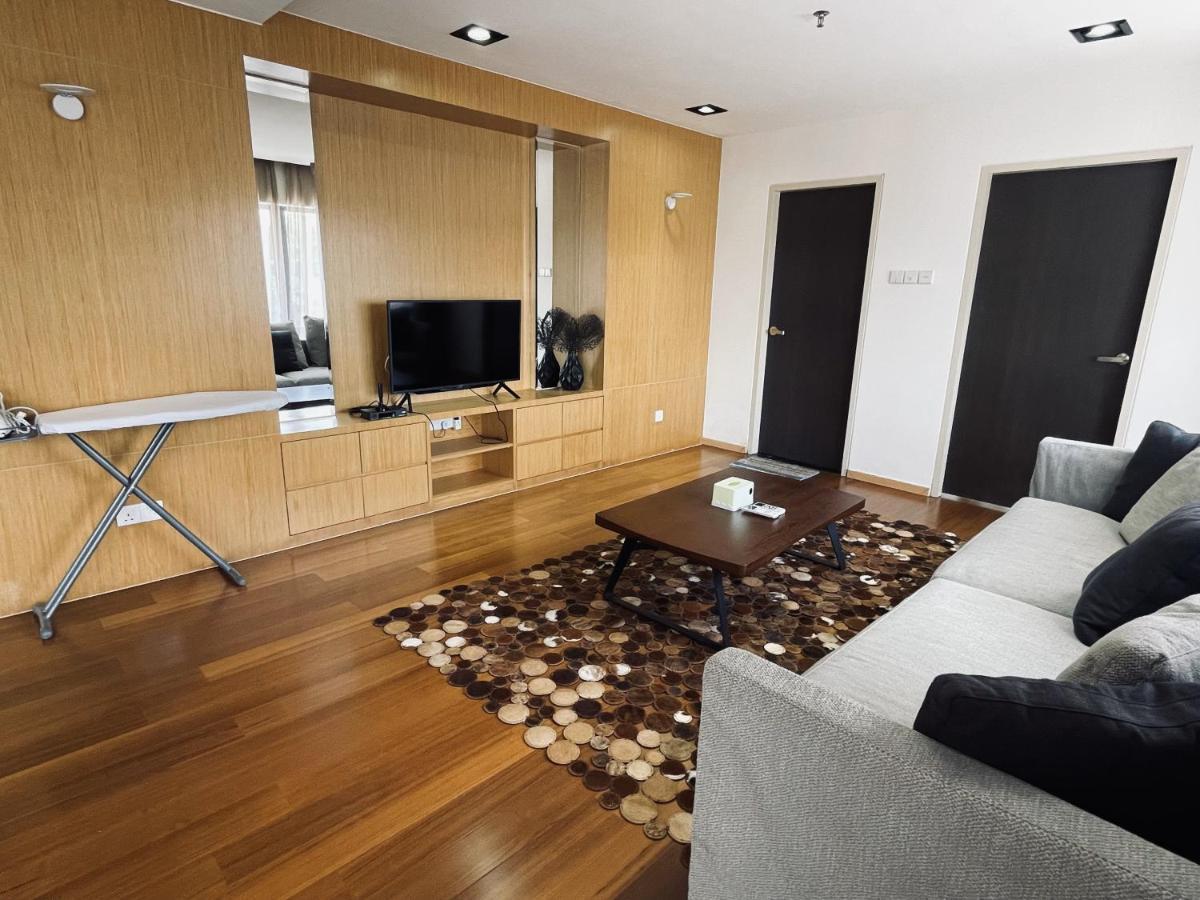 B.Suites 21 Kota Kinabalu Kültér fotó