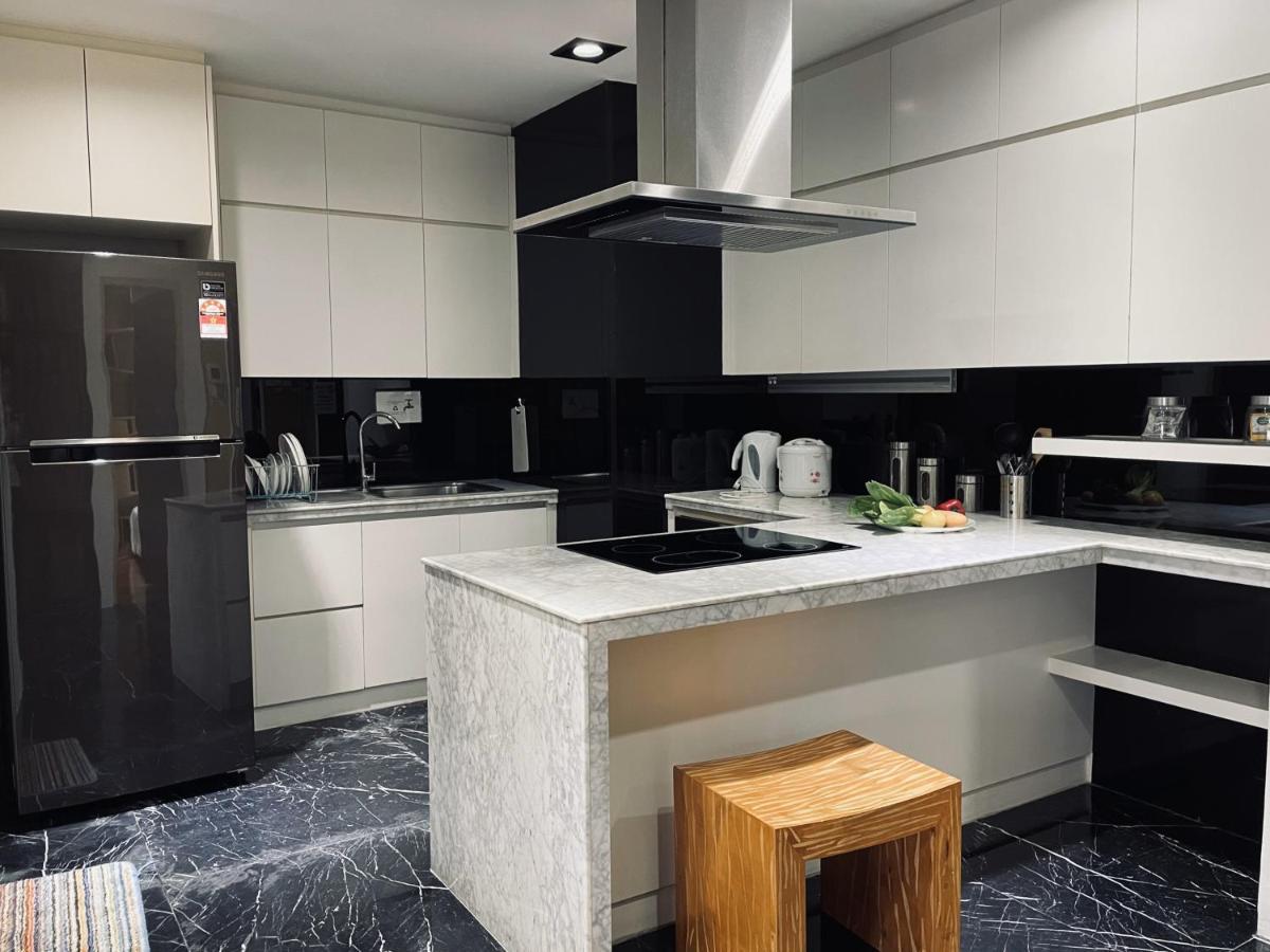 B.Suites 21 Kota Kinabalu Kültér fotó