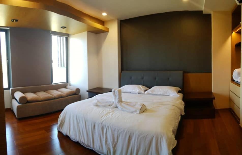 B.Suites 21 Kota Kinabalu Kültér fotó