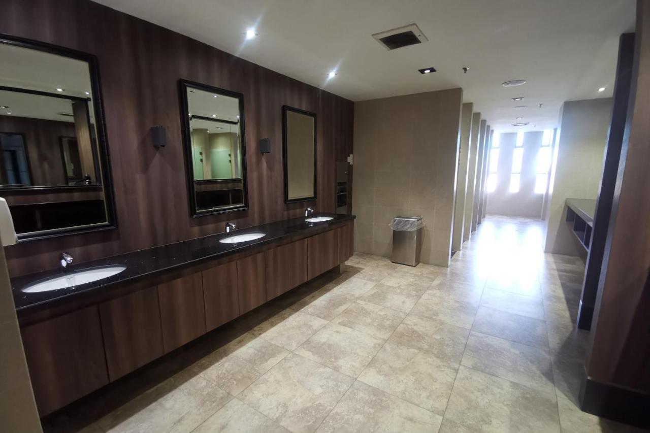 B.Suites 21 Kota Kinabalu Kültér fotó